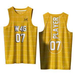 Uniformes de basketball personnalisés imprimés sur le devant, col rond, 100% polyester, maille respirante, évacuation de l'humidité, séchage rapide, shorts à taille élastique - Product Image 4