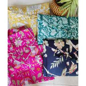 Conjunto de Pijama para Mujer Wilderness Blossom con Bolsa de Transporte - Product Image 1