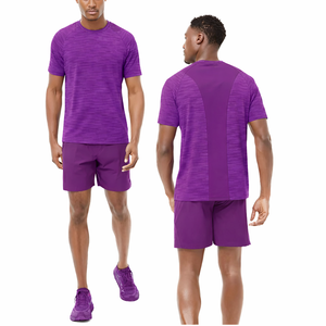 T-shirt et short de sport pour homme, personnalisés, couleur violette, respirants, séchage rapide, col rond, vêtements de sport. - Product Image 1