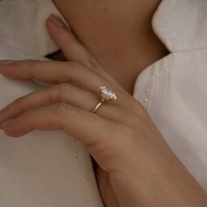 Fast Shipping Bulk Wholesale 925 Silver Moissanite Oval Solitaire Ring Hidden Halo Collar Fashion Jewelry E-commerce Direct - Product Image 5