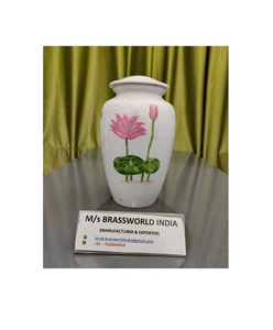 BRASSWORLD INDIA Flores de aluminio pintadas a mano Urna de cremación para adultos Suministros funerarios elegantes - Product Image 1