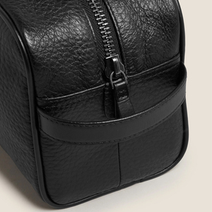 Customized High Quality Water Resistant Canvas <b>Makeup</b> Pouch Zipper Closure Large Capacity Letter Pattern Fashion Cosmetic Bag - Product Image 2