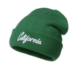 Gorro de punto personalizado con letras bordadas, de acrílico, cálido para invierno, con puño acanalado, gorro de esquí, unisex, ropa deportiva, precio de fábrica OEM - Product Image 1