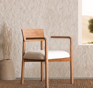 Ensemble de salle à manger rustique en bois massif avec table ronde et pieds en rotin, 4 chaises - Meubles confortables pour la maison, pour hôtel et appartement - Product Image 3