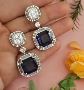 ต่างหูเงินชุบคุณภาพพรีเมียมประดับเพชรซีกอนสวยงามสำหรับผู้หญิงและเด็กผู้หญิง เหมาะสำหรับงานกลางคืน งานปาร์ตี้ และแฟชั่น - Product Image 2