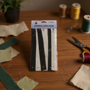 Cerniera in Nylon da 24cm per Forniture Artigianali - Product Image 2