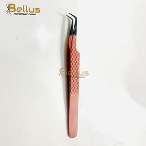 Pince à épiler professionnelle Bellus International 45 degrés pour cils et sourcils, en acier inoxydable, pointes fines et lisses, modèle BI-ET-3045 - Product Image 1