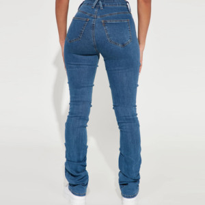 Jeans de mujer de talla grande, de cintura media, pierna ancha, holgados, de largo completo, de mezclilla lavada a la piedra, estilo casual, con cierre de botones, color liso, elásticos. - Product Image 5