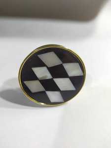 Poignée de porte en marbre époxy artisanale, quincaillerie de luxe contemporaine pour la décoration intérieure - Product Image 3