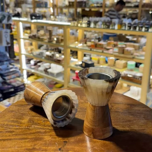 Brûleur d'encens en bois artisanal écologique ArtisanVibe - Brûleur d'encens indien traditionnel pour Bakhoor et encens avec design arabe - Product Image 1