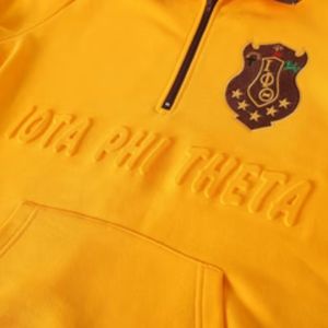 Sweat-shirt à col zippé Iota Phi Theta en relief, doré, haut de gamme, vêtement grec, pull de fraternité, haut élégant - Product Image 3