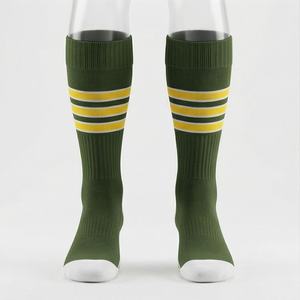 Chaussettes de sport de style nouveau, chaussettes de baseball en nylon à compression élastique, couleur personnalisée, respirantes, équipement d'entraînement athlétique performant - Product Image 1