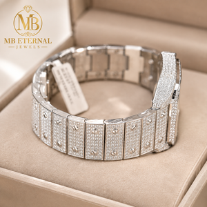 MB ETERNAL JEWELS นาฬิกาข้อมือควอตซ์อะนาล็อก ตัวเรือนทรงสี่เหลี่ยมหรูหรา สายสแตนเลสสตีลอัลลอย หน้าปัดคริสตัลแซฟไฟร์ ตัวเลขโรมันสีน้ำเงิน - Product Image 2