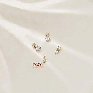 Pendentif en diamant de culture, bijou minimaliste délicat pour femme, collier avec pendentif animal mignon, bijou raffiné élégant, cadeau - Product Image 1