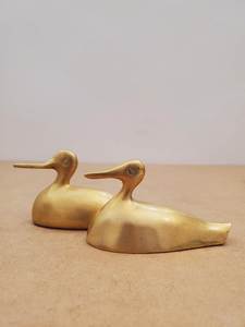 Heavy Metal Paperweight For Table Decoration And Office Use To Prevent Papers From Flying Away Easily - Product Image 6