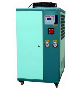 Système de refroidissement par chiller industriel haute performance refroidi par air pour équipements de traitement des plastiques 50-2500KW - Product Image 1