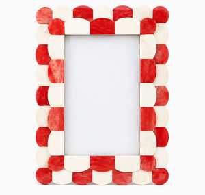 Cadre photo vertical en os incrusté fait main, léger, pour une décoration intérieure de luxe et une présentation élégante sur table - Product Image 4