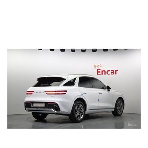 Genesis GV70 2.5T AWD 2024, SUV a Gasolina con 28,235 km, Volante a la Izquierda, Caja de Cambios Automática, Asientos de Cuero, Cámara Trasera - Product Image 2