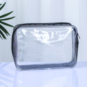 Sac cosmétique transparent en PVC de style simple avec fermeture éclair et logo personnalisé, grands sacs, prix de gros pour les lycées - Product Image 3