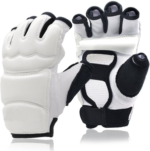 Guantes de MMA de Medio Dedo Personalizados - Guantes de Sparring de Cuero Premium para Artes Marciales Profesionales y Entrenamiento en Gimnasio - Product Image 3