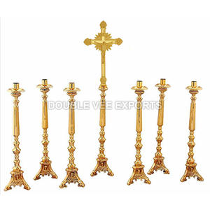 Ensemble d'autel de la Sainte Famille avec croix et chandelier, 7 pièces |   Ensemble d'autel d'église en laiton - DOUBLE VEE EXPORTS - Product Image 2