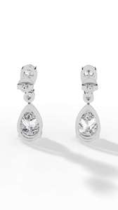 Boucles d'oreilles pendantes modernes en or rose à double breloque, avec diamants de laboratoire taille poire certifiés IGI, créés en laboratoire - Product Image 1