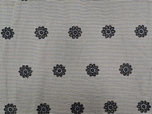 Tissu en coton brodé rayé bleu marine et blanc de qualité supérieure en promotion |   Tissu en coton à motif floral pour robes, hauts et décoration intérieure - Product Image 4
