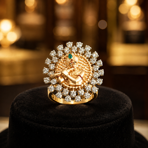 Anillo Redondo Radha Krishna de Oro de 14K Premium con Halo de Circonitas Brillantes, Joyería Nupcial Tradicional para Mujer - Product Image 3