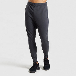 Joggers décontractés pour hommes en twill bleu clair délavé à l'acide, coupe droite, taille mi-haute, poches latérales élastiques, pour le printemps - Product Image 1