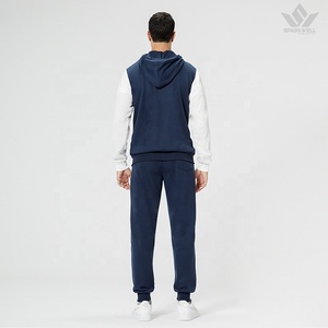 Conjunto Deportivo SPARKWELL para Hombre, Color Negro y Gris, con Capucha, Chaqueta con Cierre Completo y Pantalones Jogger, Corte Regular, Bolsillos Laterales - Product Image 3