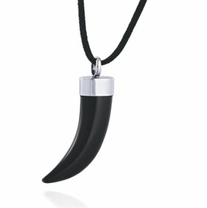 Colgante de Cuerno Natural Hecho a Mano, Pieza Decorativa con Material Auténtico, Acabado Superior y Atractivo Artesanal Distintivo - Product Image 1