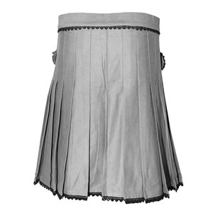 Kilt utilitaire en coton bleu marine fait main pour femmes - Kilt écossais de travail robuste avec poches cargo spacieuses - Product Image 2