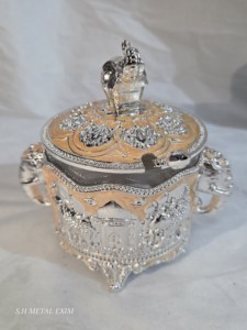 Azucarero de Lujo Estilo Taj Mahal con Diseño de Elefante, Bañado en Plata Real, con Cuchara - Product Image 3