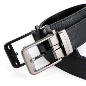 Cinturón de Cuero Vacuno de Doble Cara para Hombre, Estilo Casual y Formal, con Hebilla Giratoria de Aleación, Personalizable, de Alta Calidad y Ecológico, Venta al Por Mayor - Product Image 3