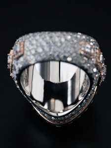 Anillo de Plata de Ley 925 con Zafiro Azul Corazón de 5 Quilates, Corte Esmeralda, Chapado en Oro Blanco de 10K, Estilo Hip Hop, Dos Tonos, Anillo de Declaración para el Dedo Anular - Product Image 2