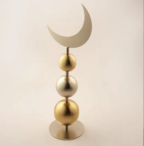 Ensembles de finitions traditionnelles en laiton pour mosquées, présentant des tailles graduées et des croissants pointus, disponibles à prix de gros. - Product Image 3