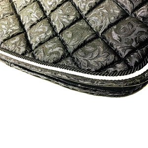 Fabricant de tapis de selle pour chevaux, toutes tailles et couleurs disponibles au meilleur prix, tissu satiné, tapis de selle d'équitation pour le saut d'obstacles. - Product Image 5