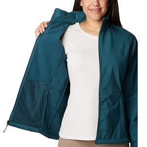 Chaqueta Softshell para Mujer OEM, Otoño-Invierno, Transpirable, con Bolsillo Frontal, Cierre de Cremallera, Cuello Alto, Personalizable 2026 - Product Image 1