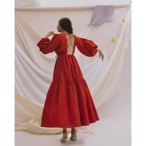 Robe maxi en coton chic bohème brodée, qui dégage élégance et grâce, parfaite pour toute occasion spéciale ou sortie décontractée. - Product Image 3