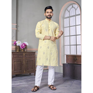 TRAVAIL DE SEQUENCE DE BRODERIE TRADITIONNELLE EN LIN KURTA HOMME AVEC PYJAMA JAUNE - Product Image 1