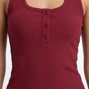 Camiseta sin mangas Henley para mujer, color burdeos, de algodón acanalado, estilo racerback, fabricante - Product Image 3