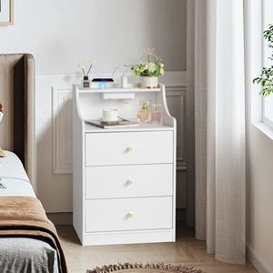 Comodino in Truciolato Bianco con Finitura Opaca Triamine, Maniglia Affusolata Oro, 45*35*73cm, Tre Cassetti e 1 Porta Wireless - Product Image 3