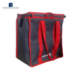 Polyester <b>Insulated</b> Cooler Lunch Bag Fashion Design Durable Thermal Food Storage Bag for Food and Beverage Use - Product Image 2