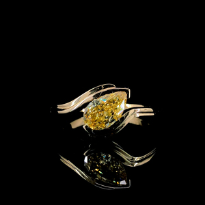 Elegante anillo de diamante cultivado en laboratorio con corte pera, banda de oro amarillo macizo de 14k con pulido brillante, anillo de compromiso de 1 quilate, regalo de joyería fina. - Product Image 1