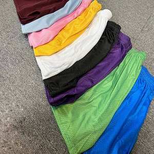 Pantalones Cortos Deportivos Personalizados de Malla Transpirable y Ligeros, Fabricante OEM, con Cordón Ajustable, Rayas, Poliéster/Nailon, para Baloncesto - Product Image 3