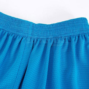 Uniforme de basketball en polyester de haute qualité, coupe décontractée, tissu respirant, service OEM et look professionnel - Product Image 5