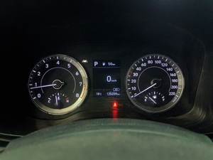 HYUNDAI VENUE 2022, SUV Duradero, Vehículo Deportivo Utilitario Compacto Usado, Confiable, Robusto, de Larga Duración - Product Image 4