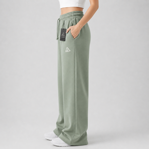 Wholesale Affordable Price Baggy Fit Side Panels Streetwear Sweatpants Winter Wear Hip Hop Style Lightweight Trousers for Women - Product Image 4