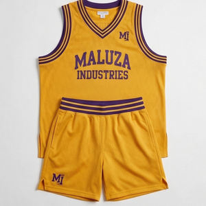 Uniforme de Baloncesto Sublimado Personalizado, Conjunto de Camiseta sin Mangas con Cuello en V y Pantalones Cortos, Ropa de Baloncesto Ligera para Entrenamiento - Product Image 1