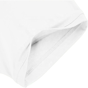 Polo haut de gamme avec motifs brodés, design par sublimation et éléments imprimés à l'écran - Product Image 4